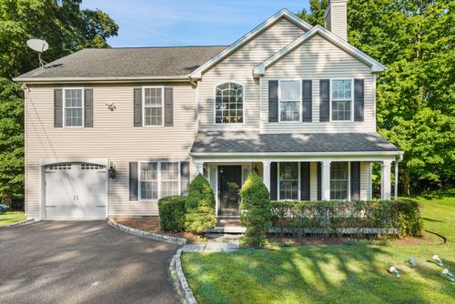 189 Westville Avenue Ext, Danbury, CT, 06811-4439 | Card Image