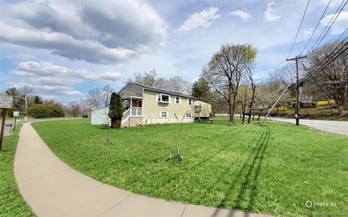 43 Newbury St, Monroe, NY, 10950-1532 | Card Image