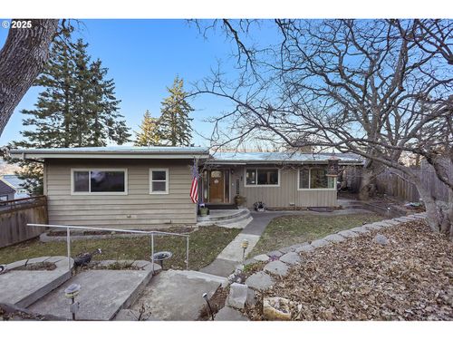 211 W 16th St, The Dalles, OR, 97058-2039 | Card Image