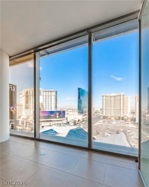 1105-3722 Las Vegas Blvd, Las Vegas, NV, 89158-4310 | Card Image