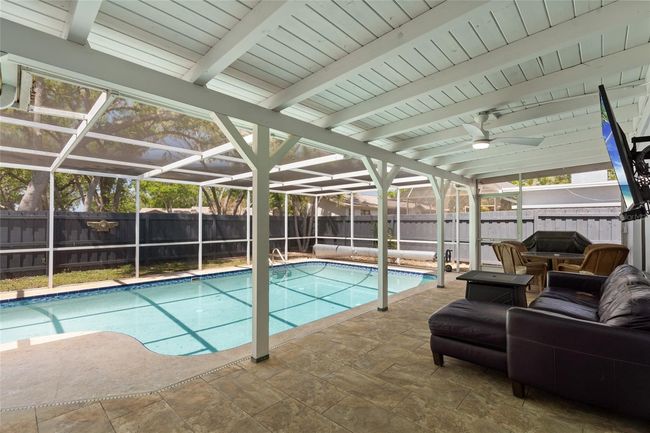 11368 93 Rd St, House other with 3 bedrooms, 2 bathrooms and null parking in LARGO FL | Image 33