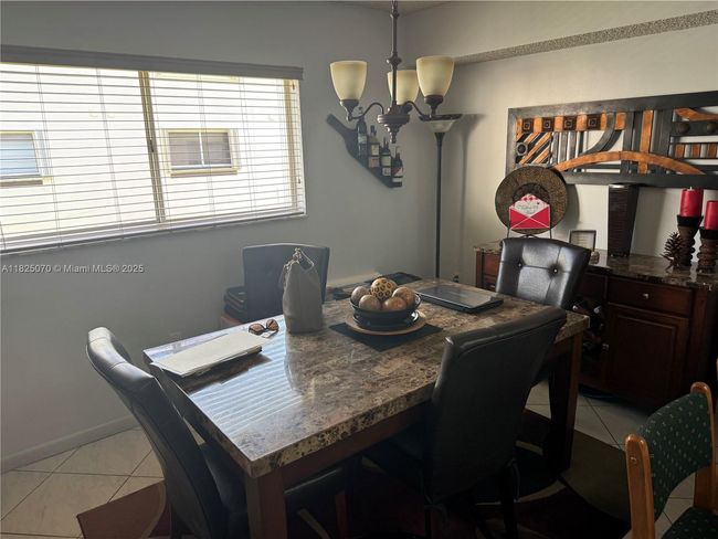 APT-201 - 950 Sw 104 Th Ct, Townhouse with 2 bedrooms, 3 bathrooms and null parking in Miami FL | Image 8