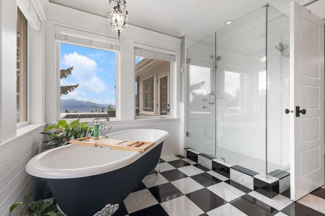 2644 Larkspur Crt, House other with 4 bedrooms, 4 bathrooms and 4 parking in Abbotsford BC | Image 22