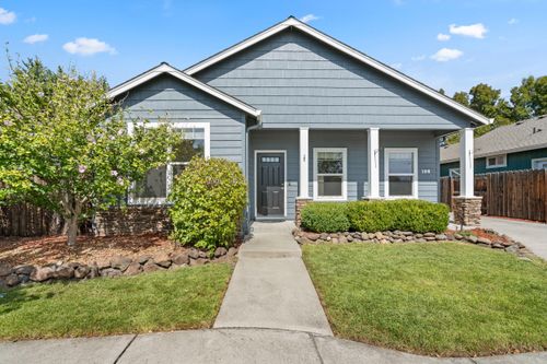 156 Lavender Ln, Central Point, OR, 97502-3627 | Card Image
