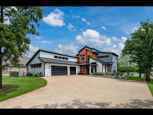 708 Clear Water Ct, Corsicana, TX, 75109-9660 | Card Image