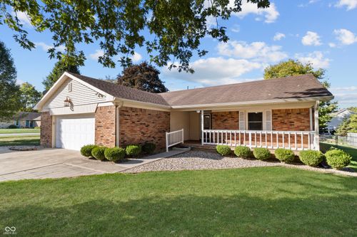 1048 Waterford Dr, Greenwood, IN, 46142-1021 | Card Image