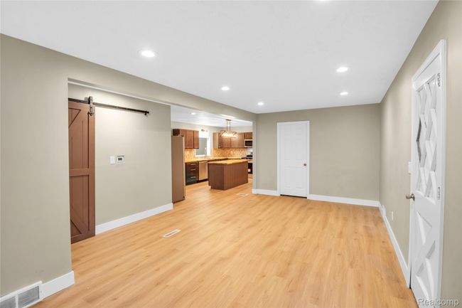Open Living room | Image 9