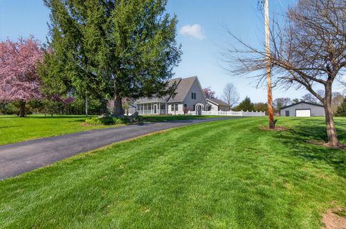 19501 B Drive S, Marshall, MI, 49068 | Card Image