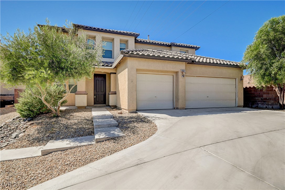 Orange Hue St, North Las Vegas, NV 89031