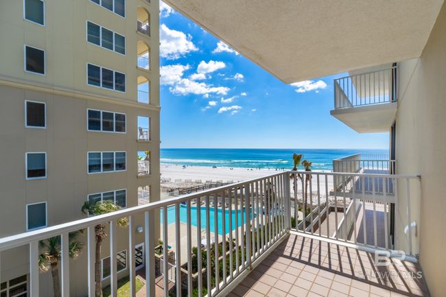 Balcony | Image 37