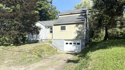 180 S Main St, Albion, PA, 16401-1329 | Card Image