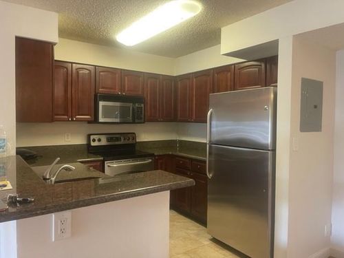 apt-306-7630 Westwood Dr, Tamarac, FL, 33321-2300 | Card Image