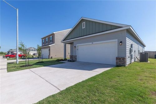 79-b-108 Athena Way, Jarrell, TX, 76537-1965 | Card Image