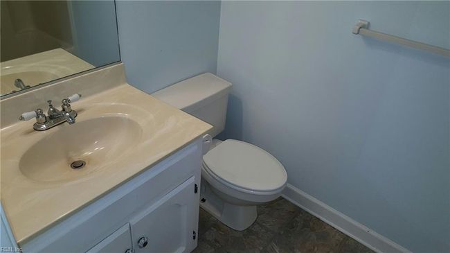 Hall Bath | Image 9