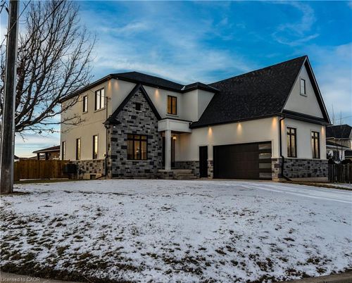 {{alt}} | Card Image