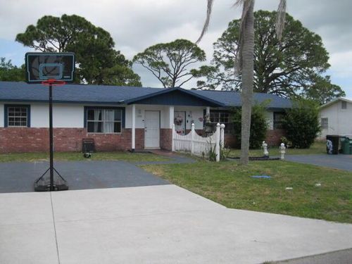 2736/2742 Seneca Avenue, Fort Pierce, FL, 34946 | Card Image