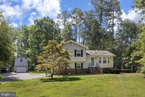 71 Lake Caroline Dr, Ruther Glen, VA, 22546-5216 | Card Image
