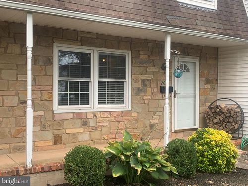 204 Columbia Cmn, Hillsborough, NJ, 08844-4308 | Card Image
