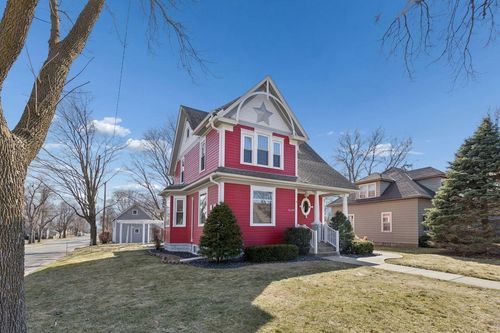 241 E 1st St, Waconia, MN, 55387-1529 | Card Image