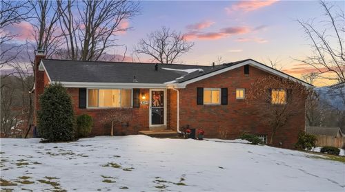 3289 Fawnway Dr, Murrysville, PA, 15668-1420 | Card Image