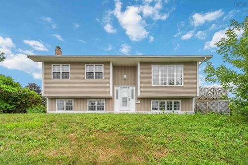 92 Apple Tree Lane, Kentville, NS, B4N3Y6 | Card Image