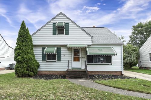 4753 Summer Lane, Brooklyn, OH, 44144 | Card Image