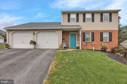 238 Lemon Ln, LEOLA, PA, 17540-2218 | Card Image