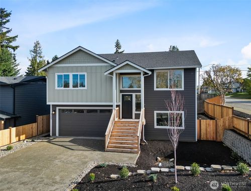 3205 19th St, Everett, WA, 98201-2667 | Card Image