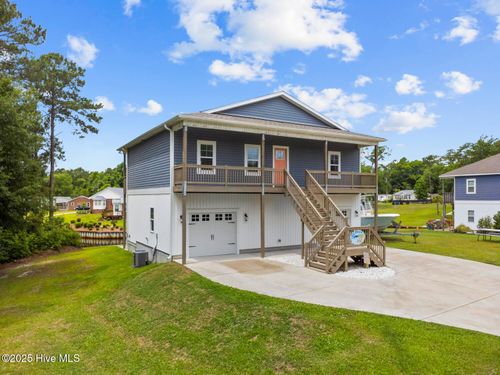 452 Crows Nest Ln, Sneads Ferry, NC, 28460-8522 | Card Image