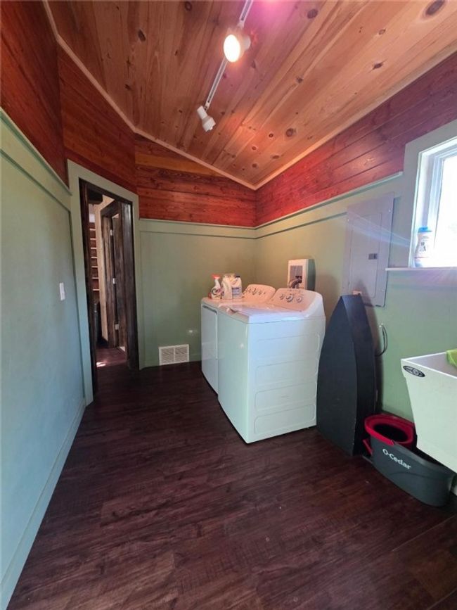 1007 2 Nd St, House other with 2 bedrooms, 2 bathrooms and null parking in Spooner WI | Image 9