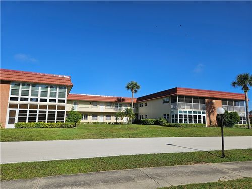205-44 Woodland Dr, VERO BEACH, FL, 32962-3780 | Card Image