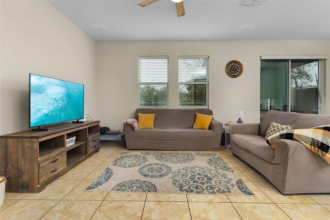 9107 Shepton St, Townhouse with 3 bedrooms, 3 bathrooms and null parking in ORLANDO FL | Image 5
