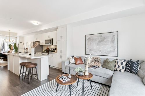 2-80 Eastwood Park Gardens, Etobicoke, ON, M8W0B2 | Card Image