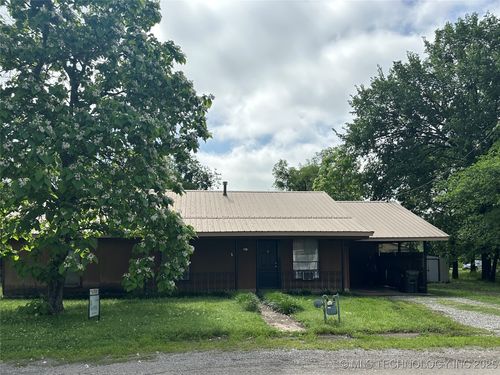 119 S Arkansas St, Caddo, OK, 74729-1902 | Card Image