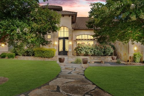 307 Goodnight Dr, Georgetown, TX, 78628-6929 | Card Image