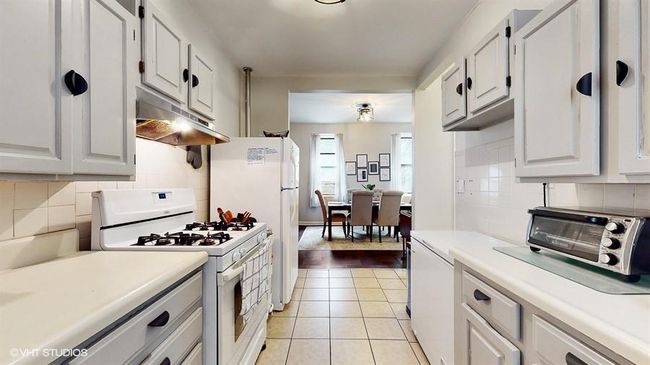 Kitchen | Image 4
