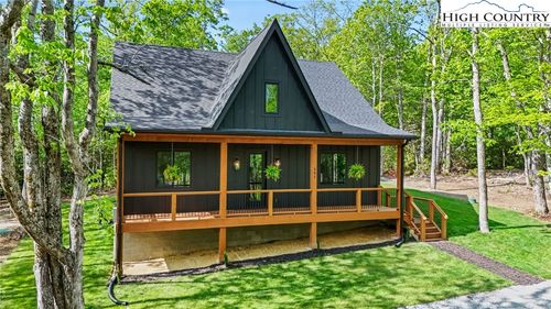 397 Linwood Ln, Newland, NC, 28657 | Card Image