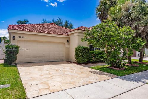 15850 Nw 11th St, Pembroke Pines, FL, 33028-1601 | Card Image