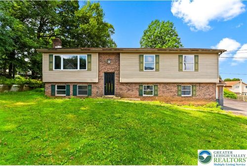 2704 Appel St, Allentown, PA, 18103-7240 | Card Image