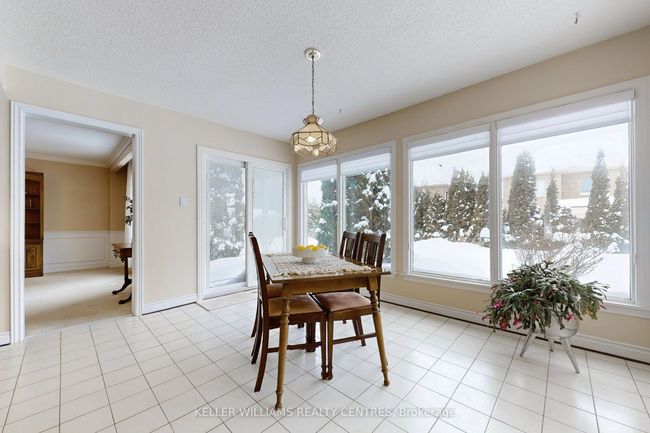 32 Petch Cres, House other with 4 bedrooms, 3 bathrooms and 4 parking in Aurora ON | Image 12