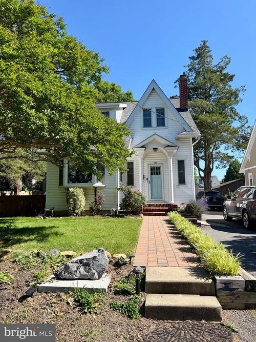123 Catalpa Ave, Wilmington, DE, 19804-1740 | Card Image