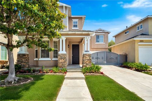 16832 Roosevelt Ln, Huntington Beach, CA, 92649 | Card Image