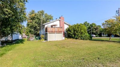 250 Superior St, House other with 3 bedrooms, 2 bathrooms and 5 parking in Clearview ON | Image 2