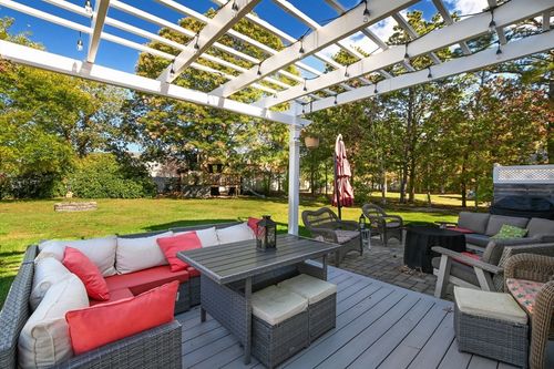 120 Snake Pond Rd, Forestdale, MA, 02644-1522 | Card Image