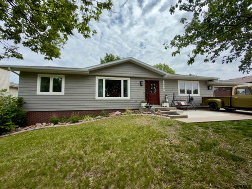 1510 Cherrywood Dr, Crete, NE, 68333-1821 | Card Image