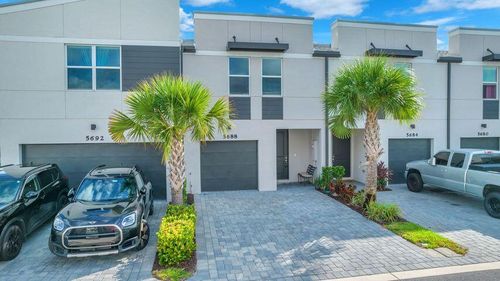 5688 Mentmore Dr, Mangonia Park, FL, 33407-2127 | Card Image