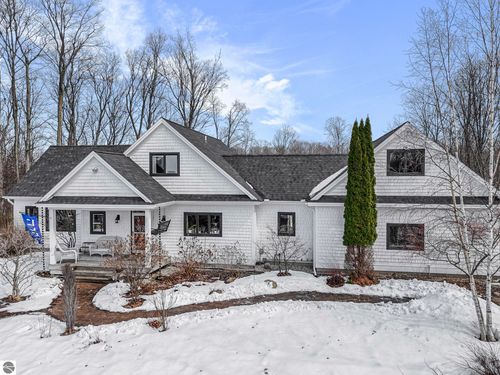 4077 Yule Tree Ln, Lake Leelanau, MI, 49653-8704 | Card Image