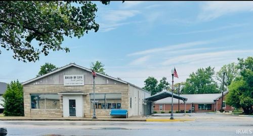 815 W Main St, Mitchell, IN, 47446-1307 | Card Image