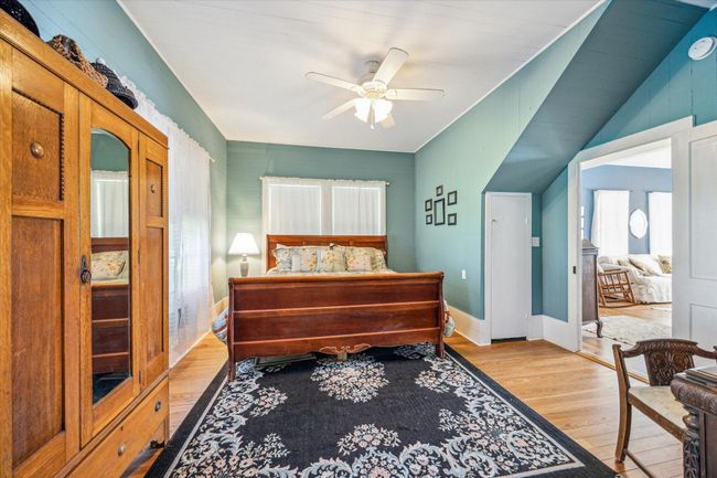 10753 Track Rd E, House other with 3 bedrooms, 4 bathrooms and null parking in Cat Spring TX | Image 14