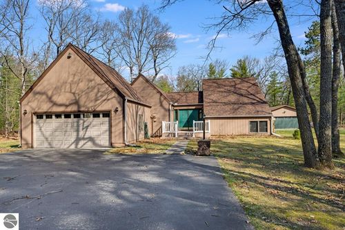 4165 Gagnon Trl, Oscoda, MI, 48750-9651 | Card Image